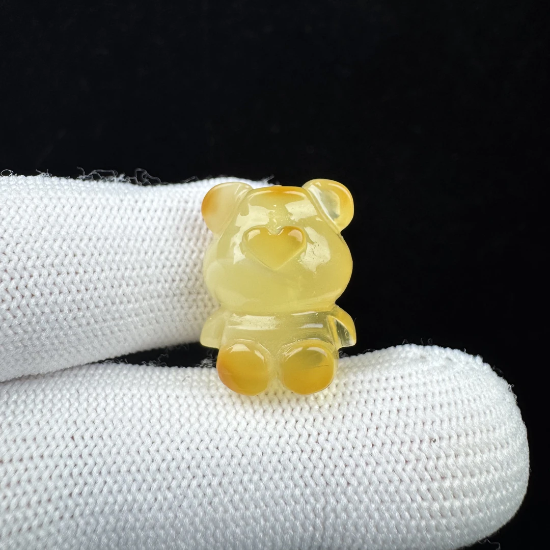 D3062[微瑕】天然原矿蜜蜡 雕刻小熊15.4*20mm支持复检假一罚十