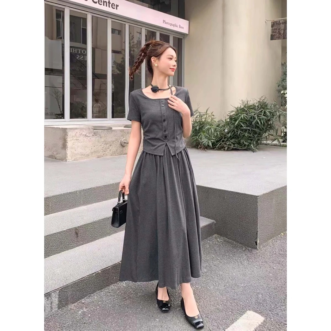 La babite 2025夏季新款韩版时尚百搭圆领短袖T恤半身裙气质套装