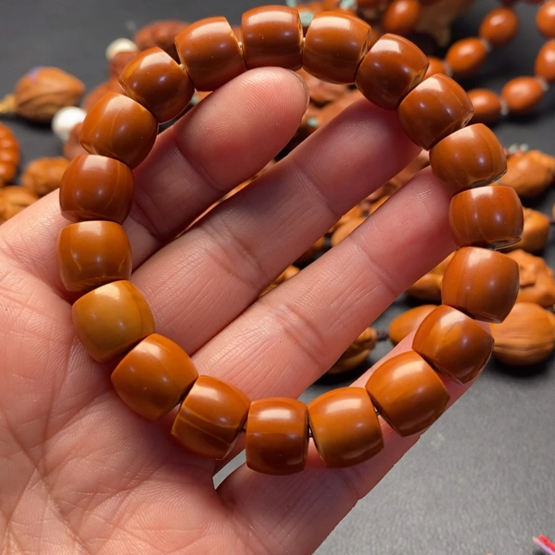 吊坠橄榄核橄榄核有色差