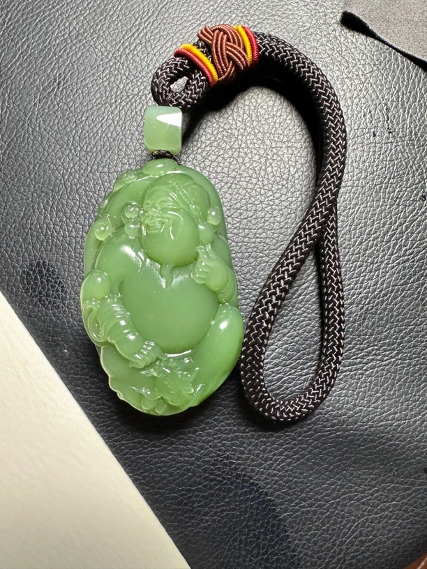 和田玉碧玉手把件财神
