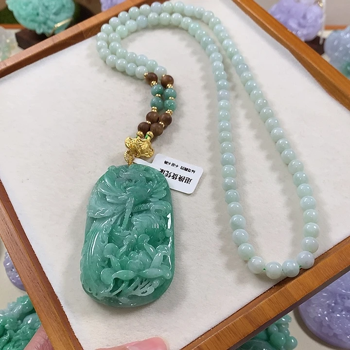 翡翠未镶嵌颈饰翡翠吊坠