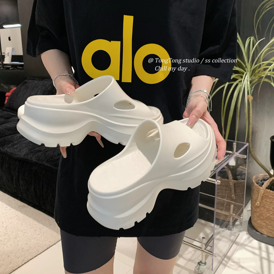 TONG潼潼增高7cm厚底拖鞋女夏外穿2025新款超火不累脚沙滩凉拖鞋