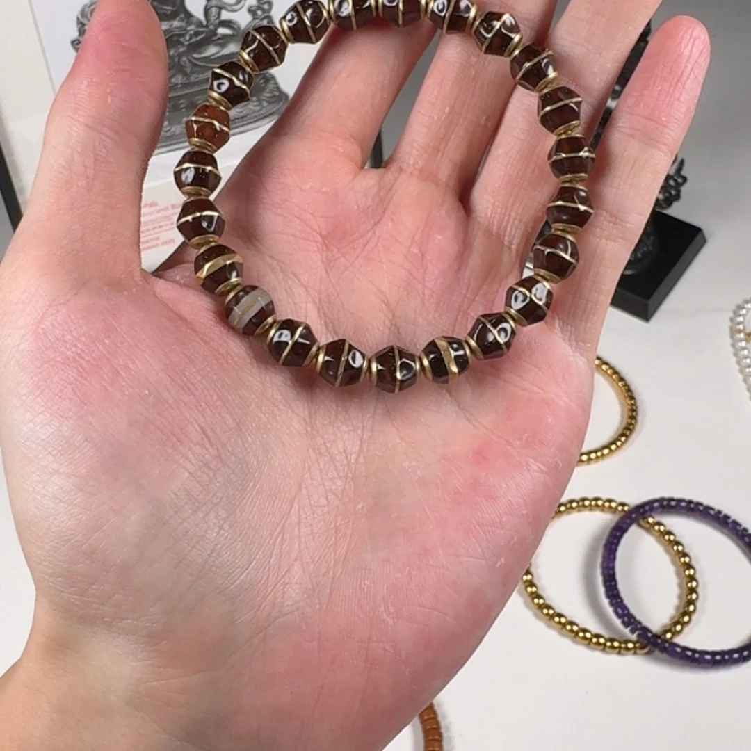 椰蒂吊坠出去玩出去玩