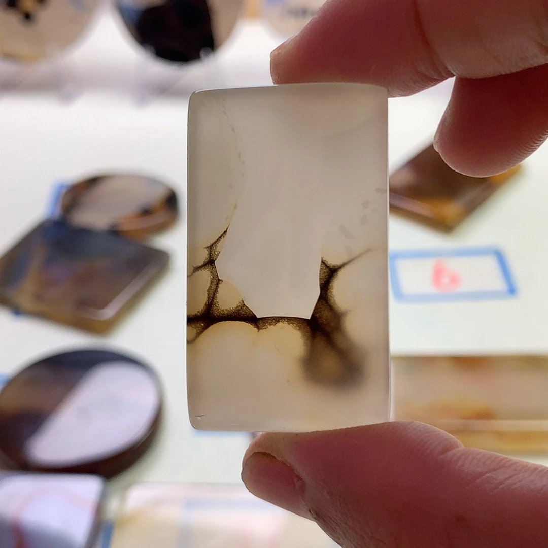 玛瑙/玉髓未镶嵌珠宝半成品