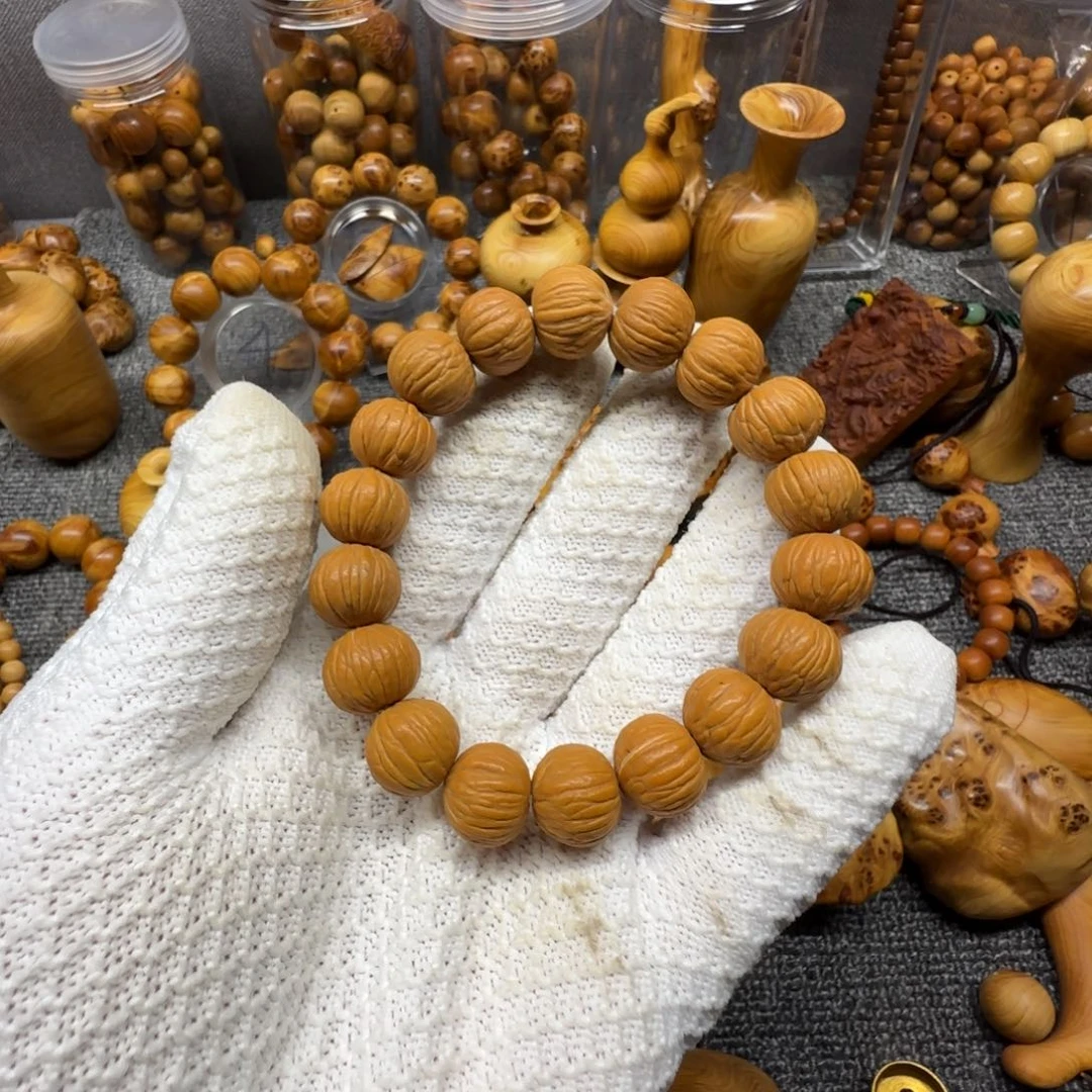 自***风柏木（崖柏）猴头文玩手串