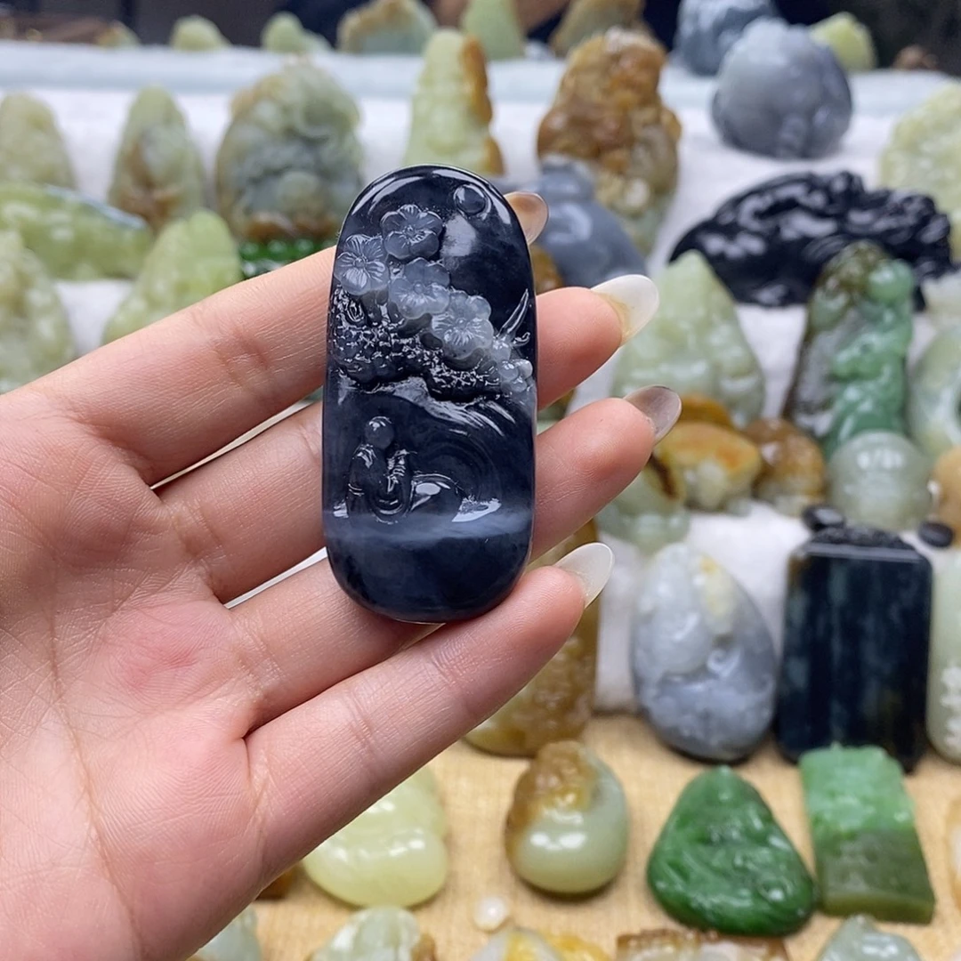 和田玉未镶嵌颈饰