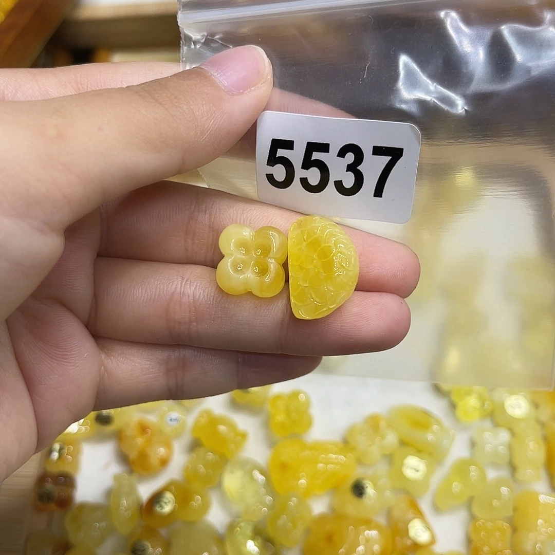 葶***～琥珀未镶嵌珠宝奇石