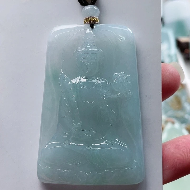 翡翠颈饰未镶嵌翡翠商品链接