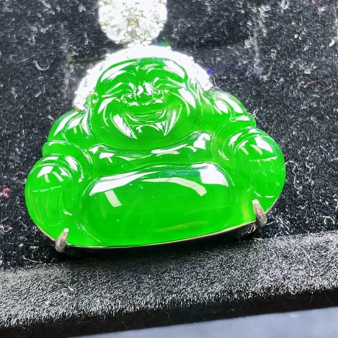 翡翠颈饰未镶嵌67，