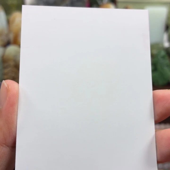 地***店和田玉未镶嵌颈饰