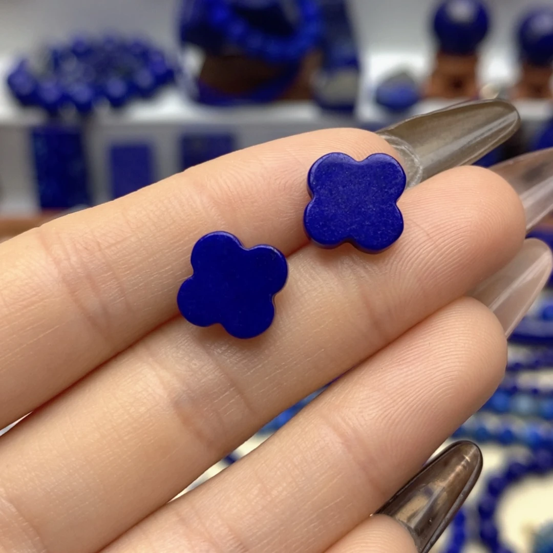 青金石未镶嵌耳饰