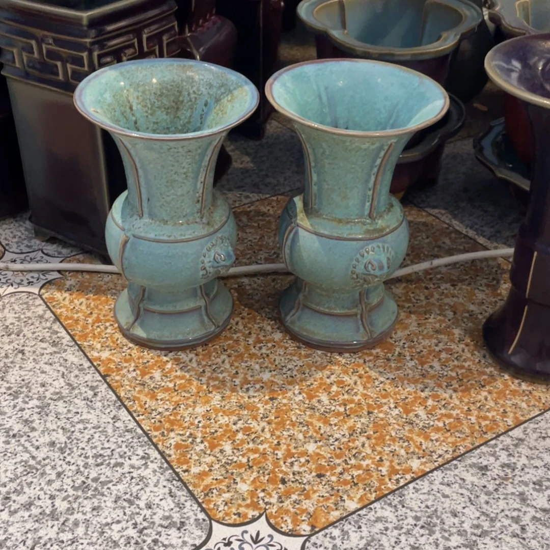 赏品010钧花鼓瓶一对