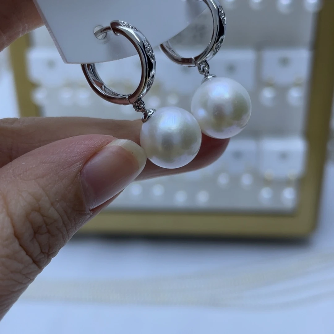 未镶嵌淡水珍珠耳饰