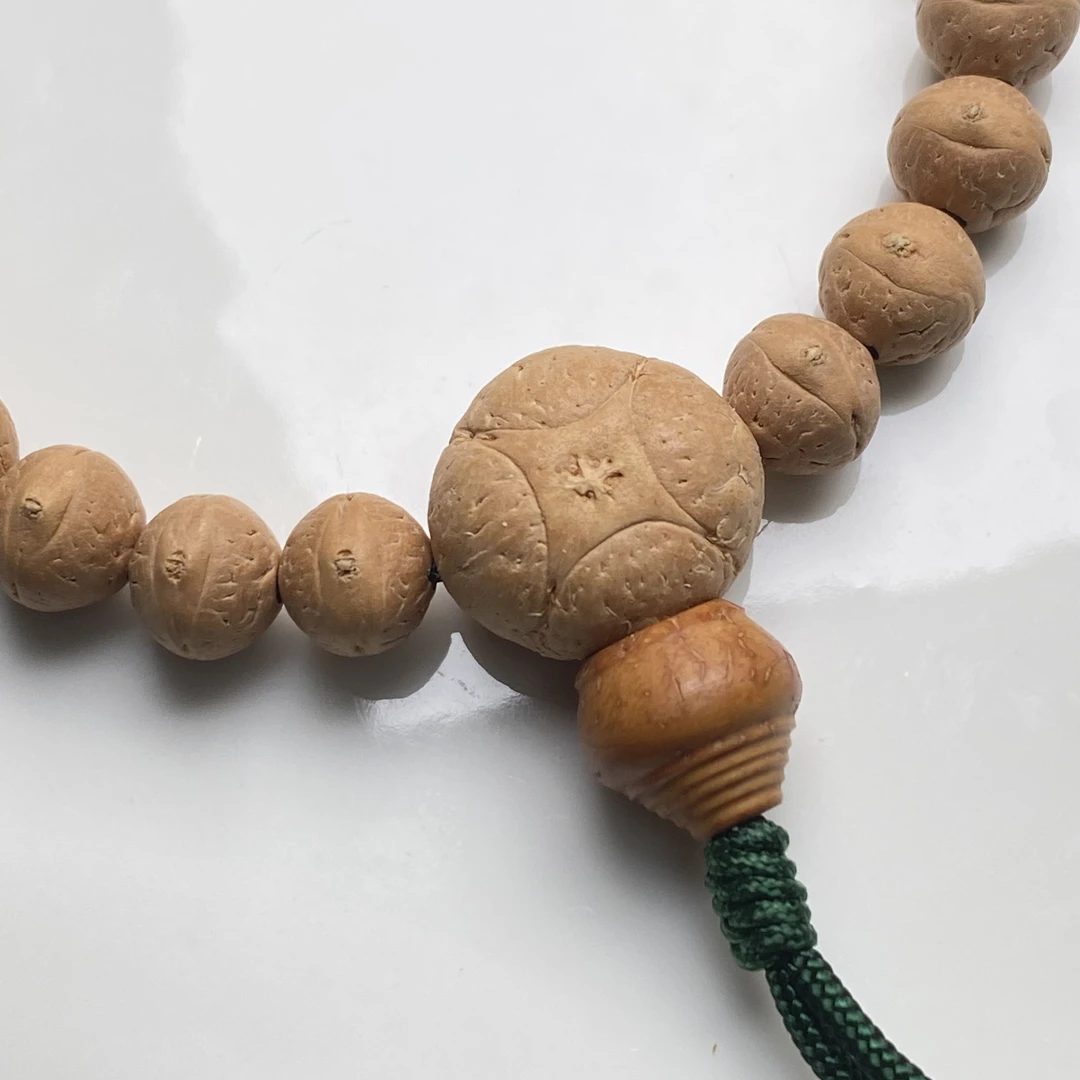 【Y0218】实心小凤眼菩提手持 8.8-9.5mm高油密秒沉水高品质 27颗籽