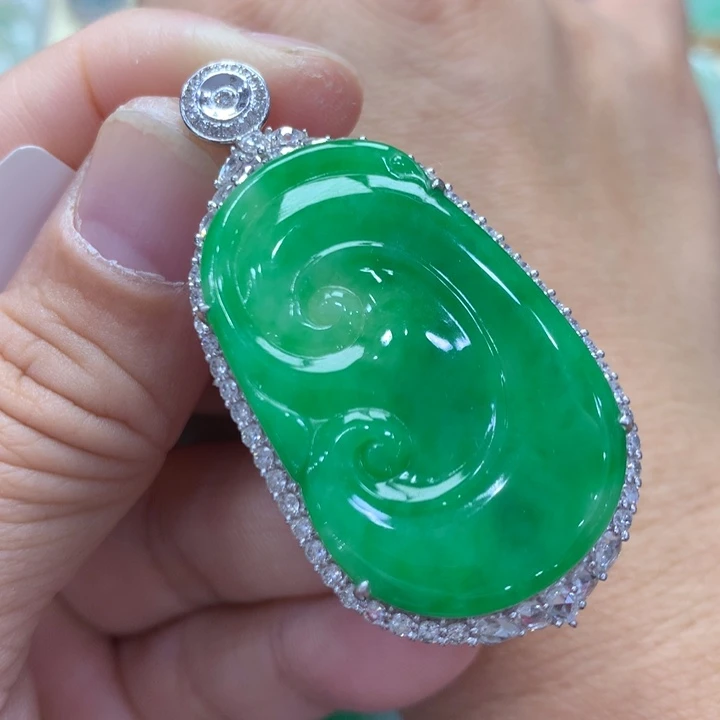 翡翠18K金镶嵌吊坠(不含链)