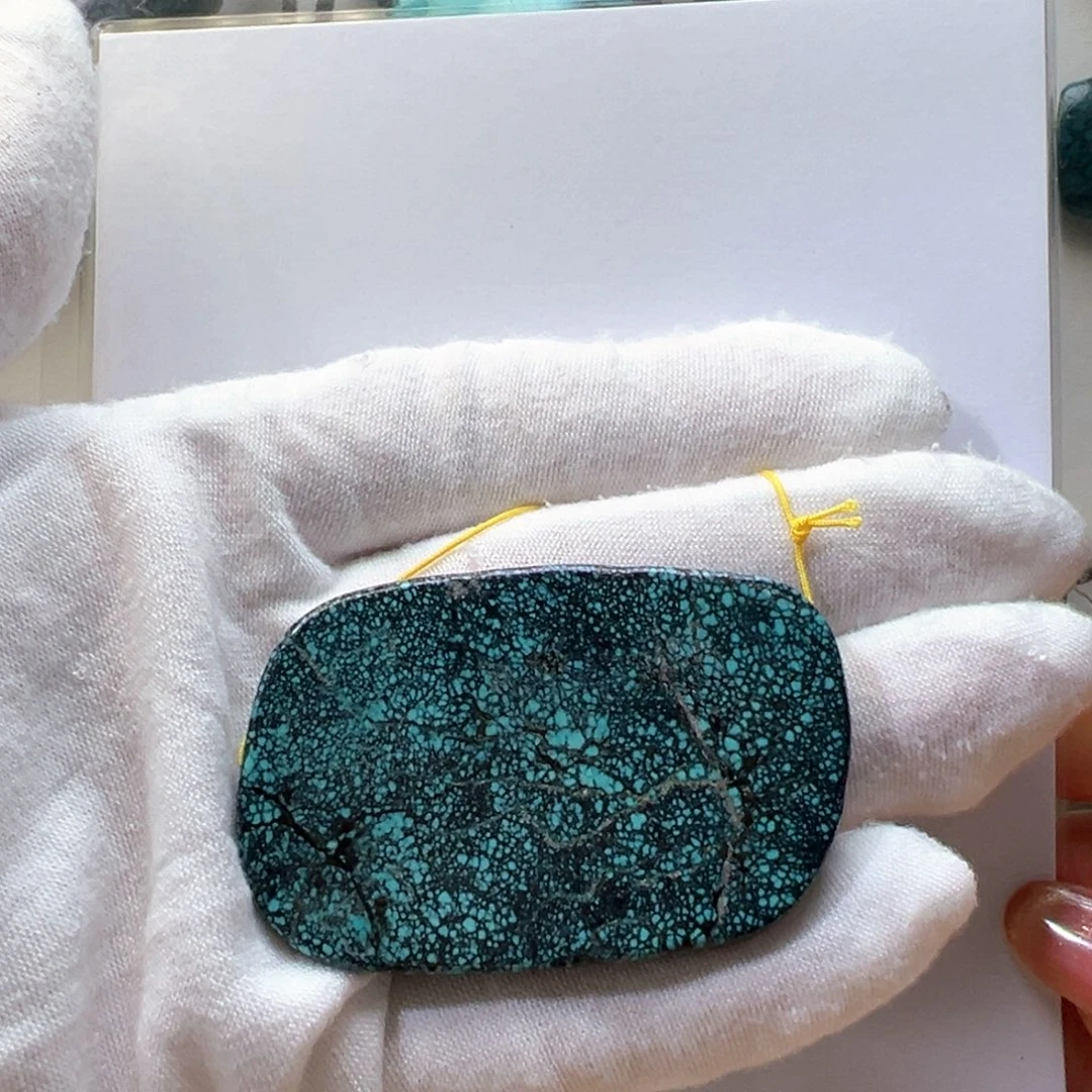 绿松石未镶嵌挂件