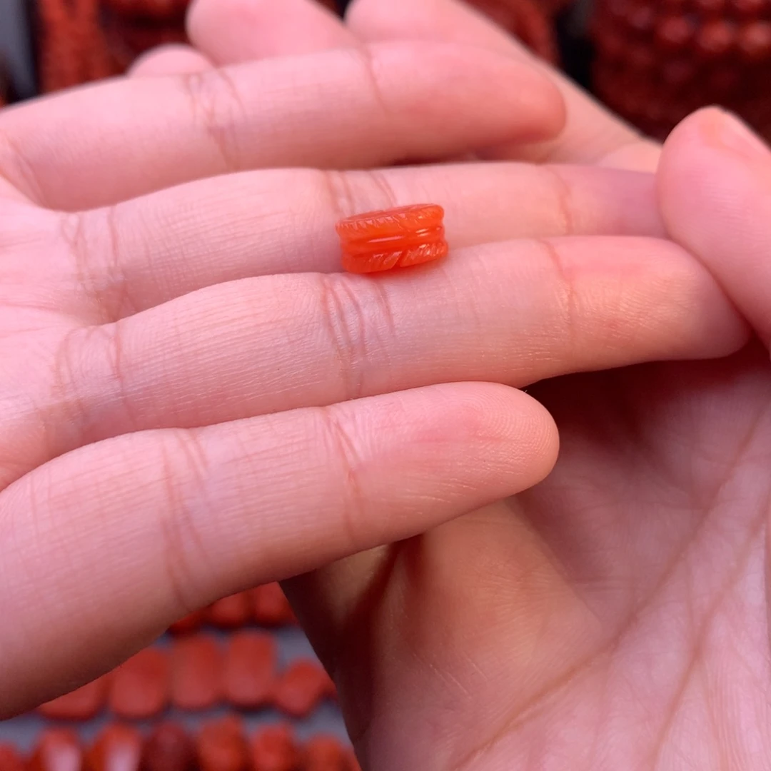 南红玛瑙天然保山羽毛扣10尺寸未镶嵌