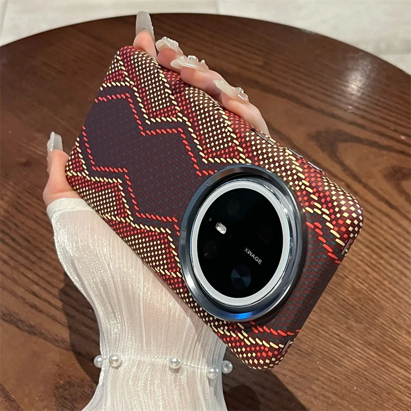 适用华为mate70pro手机壳碳纤维纹mate60pro全包防摔蛇纹保护套女