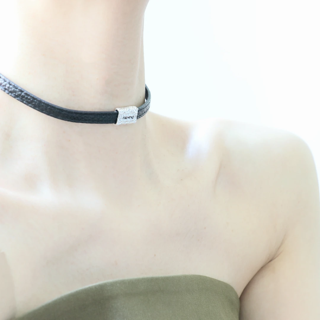 铜合金项链 黑色冷淡风撞色皮带扣锁骨链个性气质女款脖颈链项圈