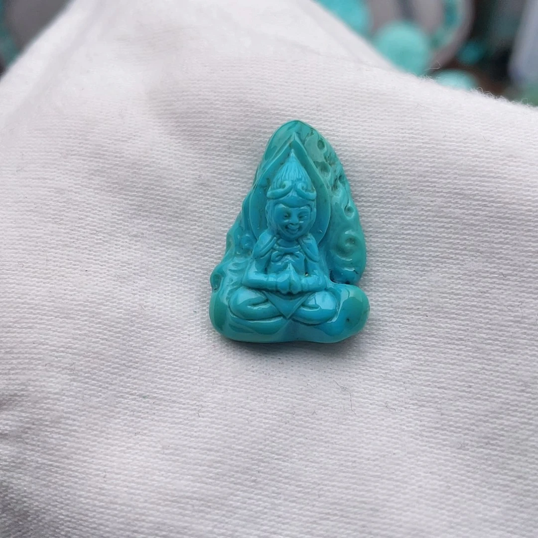 绿松石未镶嵌颈饰