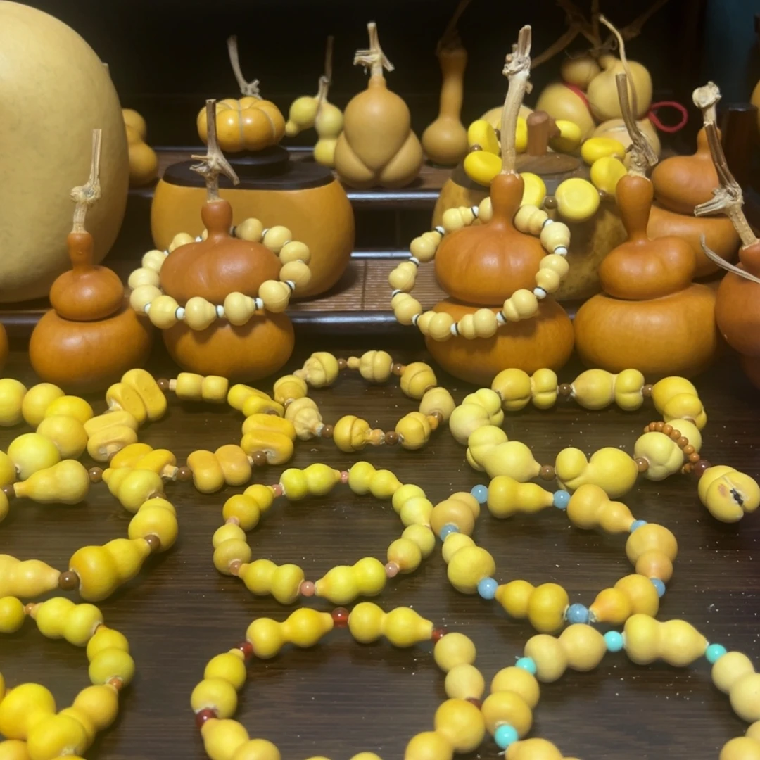 *****陶瓷小葫芦骨头手串