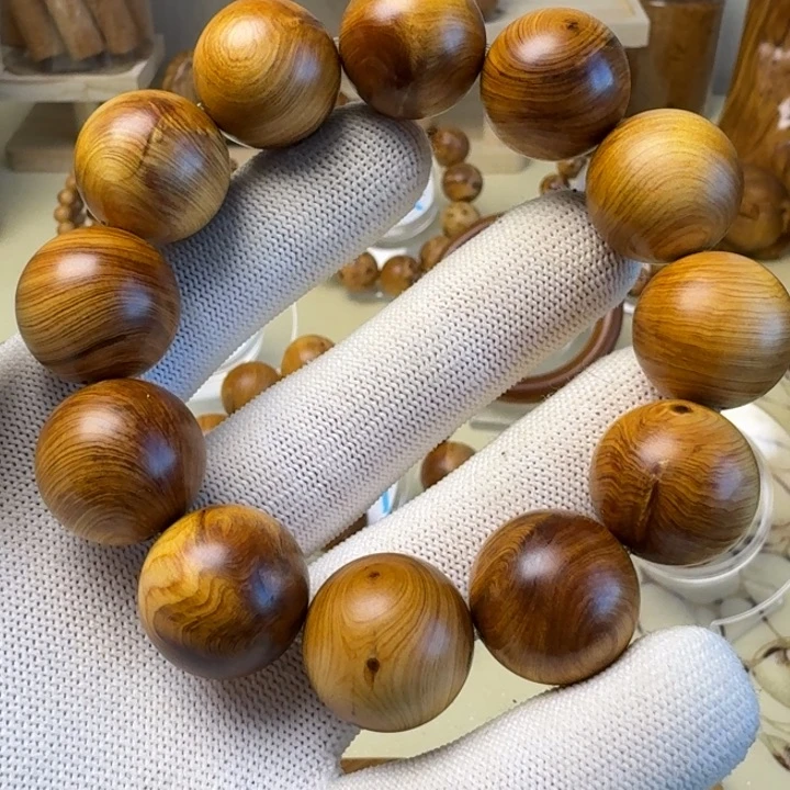 柏木（崖柏）G****k太行崖柏黑黄油