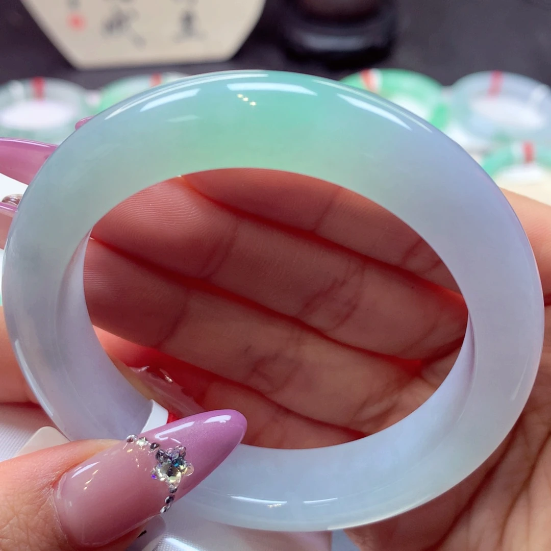 翡翠手镯未镶嵌泥鳅背27号66