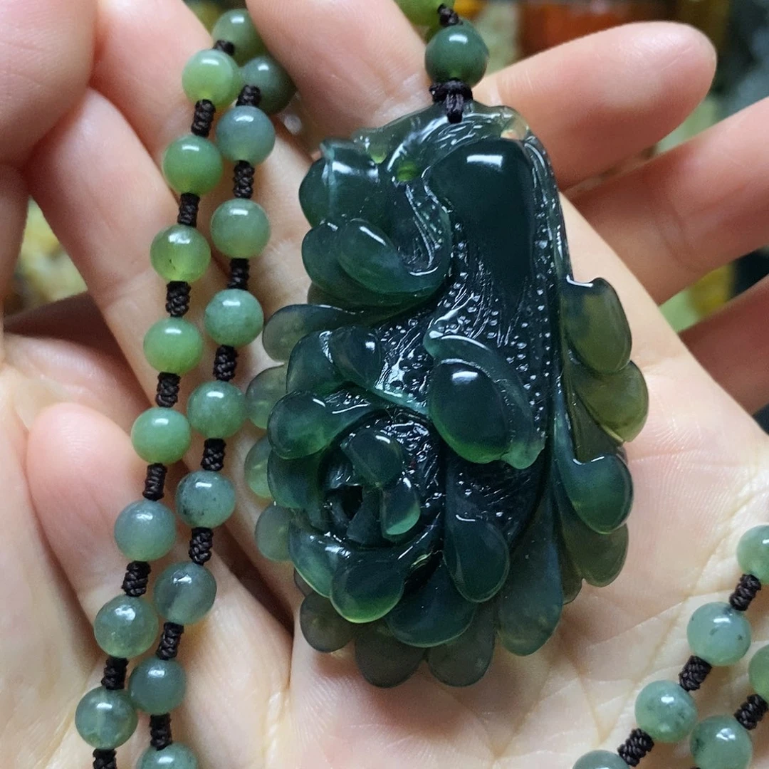 岫玉未镶嵌吊坠(赠链)