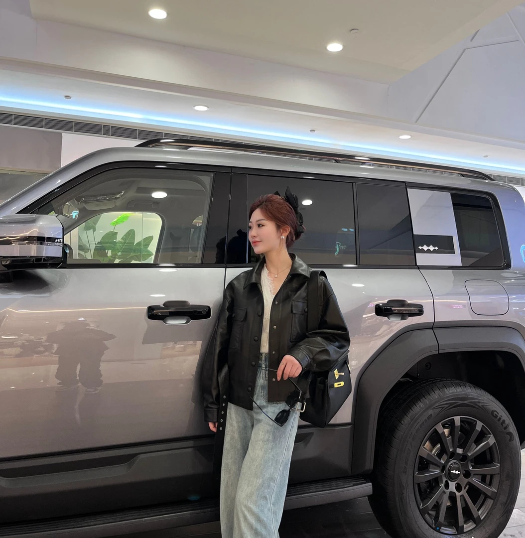 宋佳同款2025春新款短款收腰系带真皮皮衣女进口山羊皮小外套502