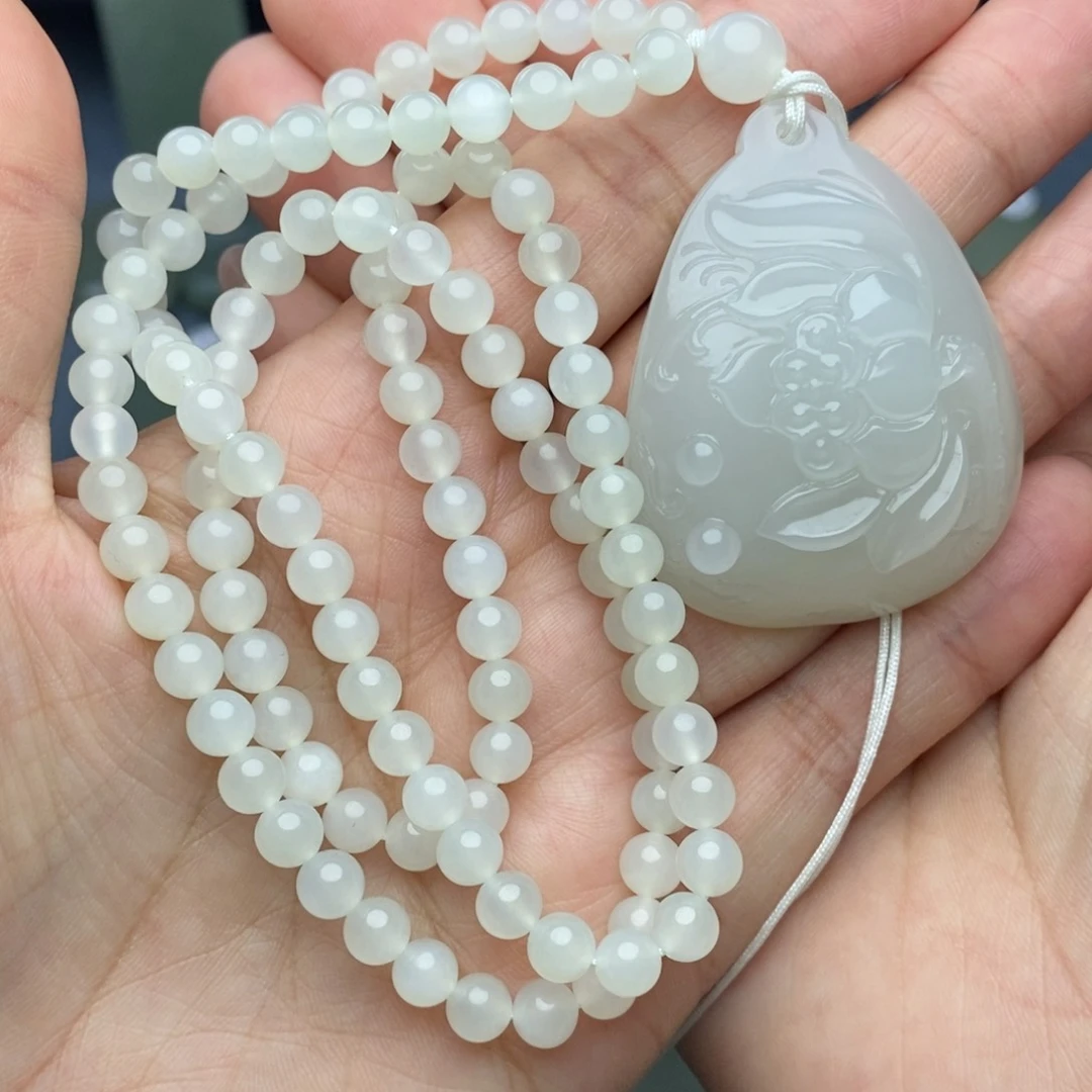 和田玉颈饰未镶嵌