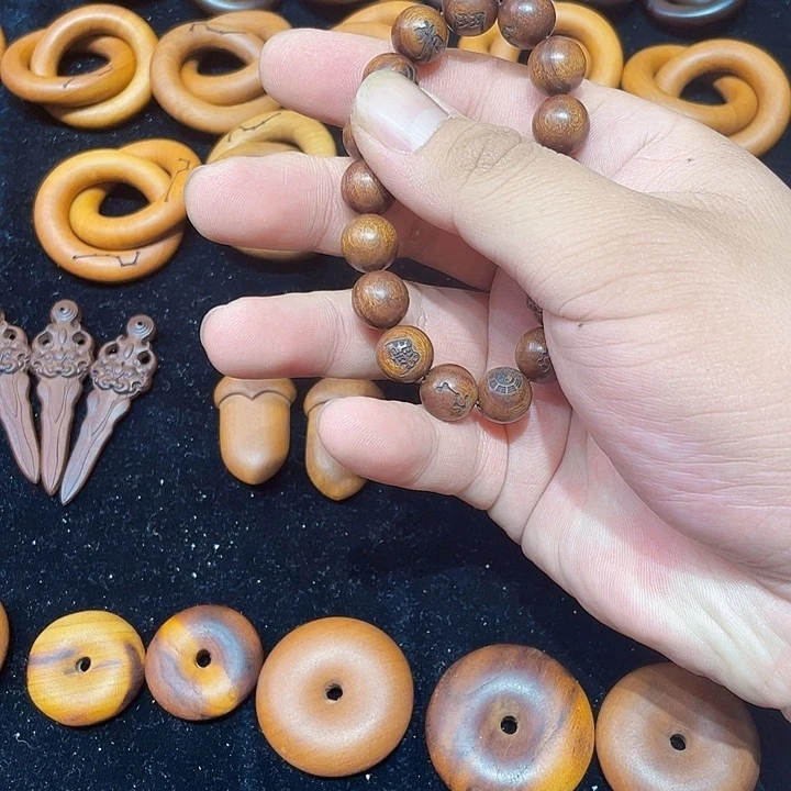 木1.2刻字手串随机发货