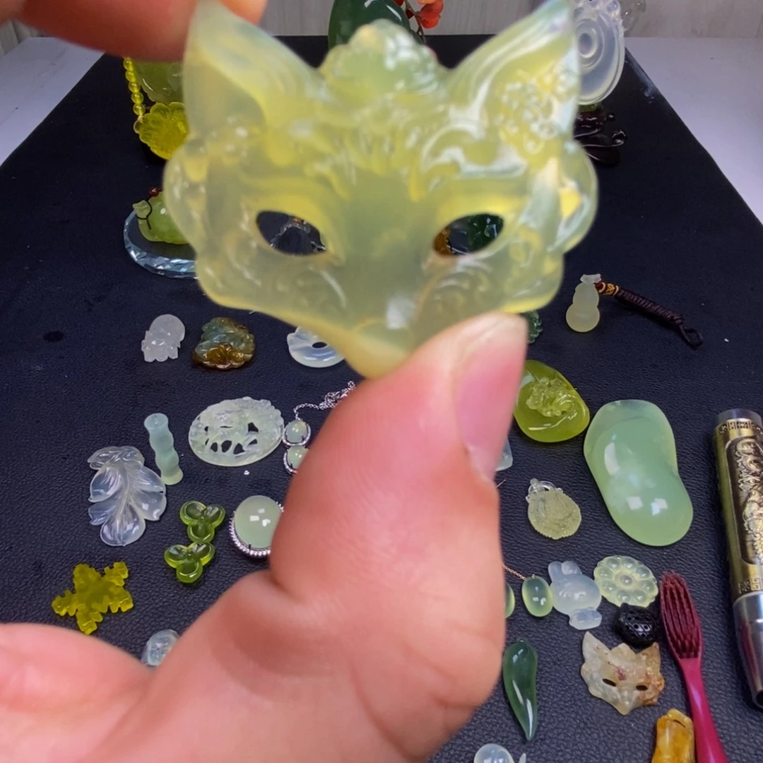 蛇纹石玉合金颈饰