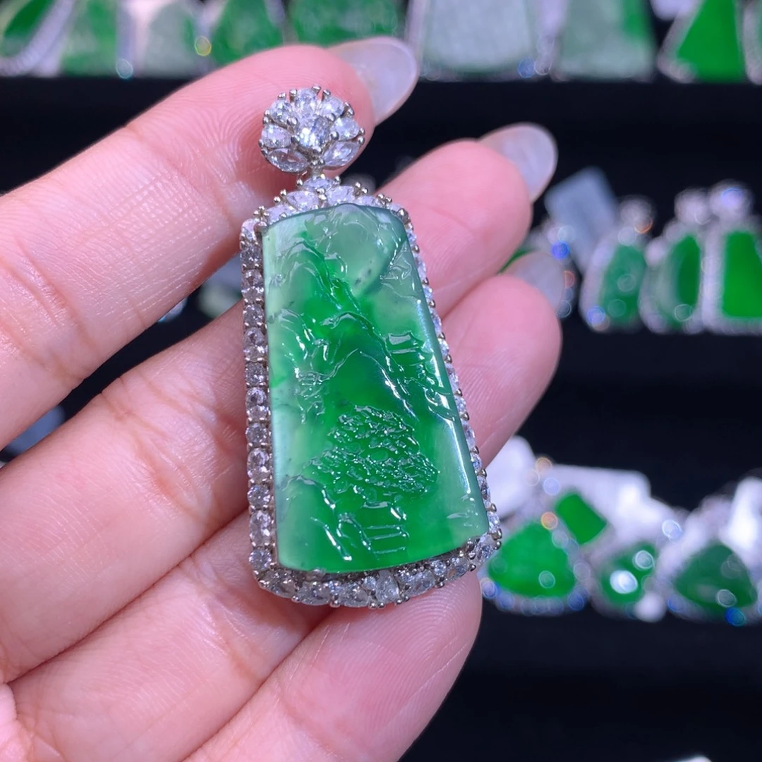 【闪购商品】颈饰银S925镶嵌翡翠