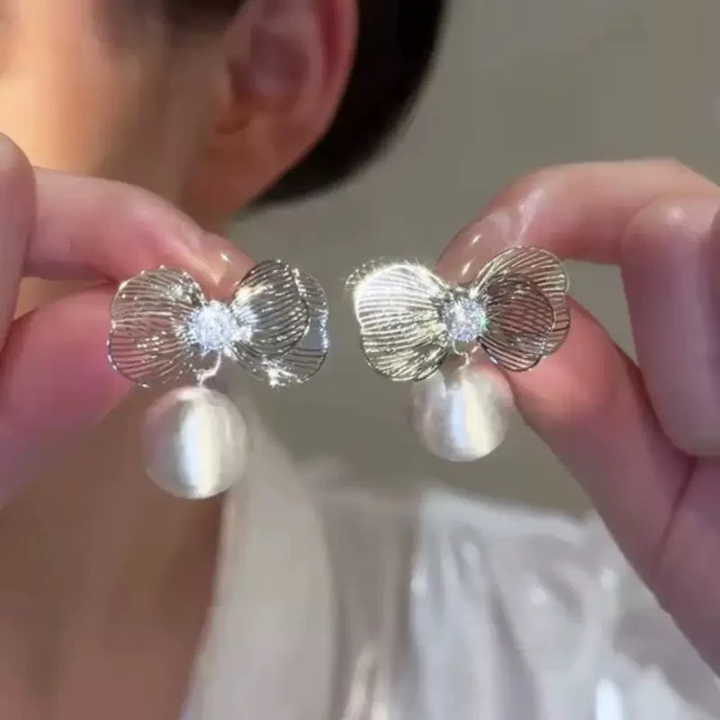 铜合金锆石耳饰 一款两戴拉丝镂空蝴蝶结耳钉气质优雅耳环小众款