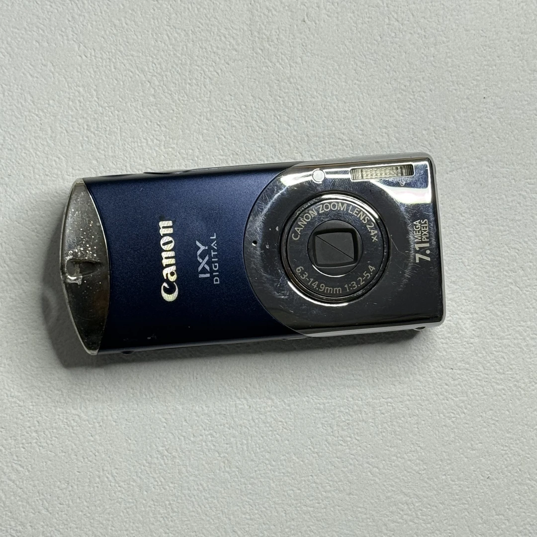 9新 Canon/佳能  ixus i7 710w像素2.4倍光变 复古冷白 口红机CCD