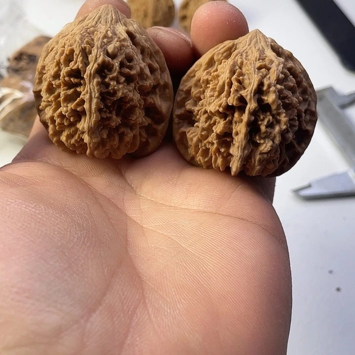 文玩核桃吊坠31满天星45尺寸