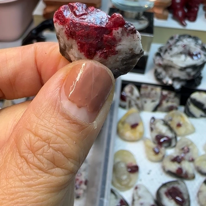 杨***意天然辰砂888888888998888