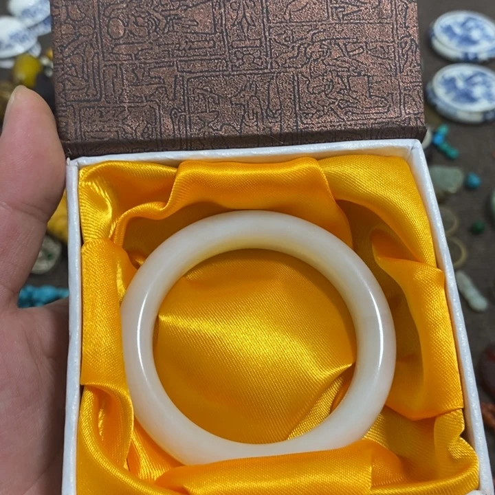9845365445654425