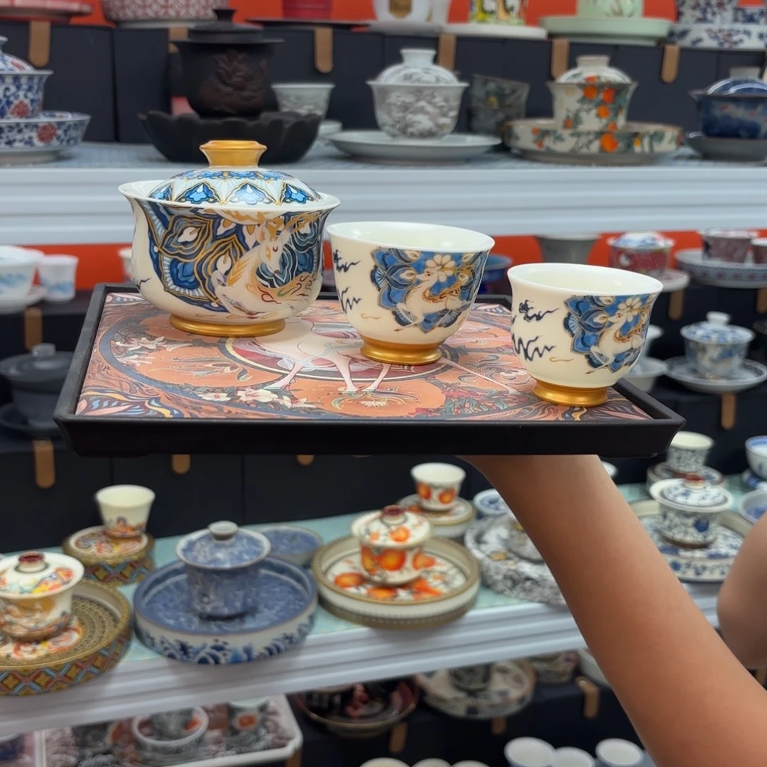 茶具是指茶制品加工成茶叶和