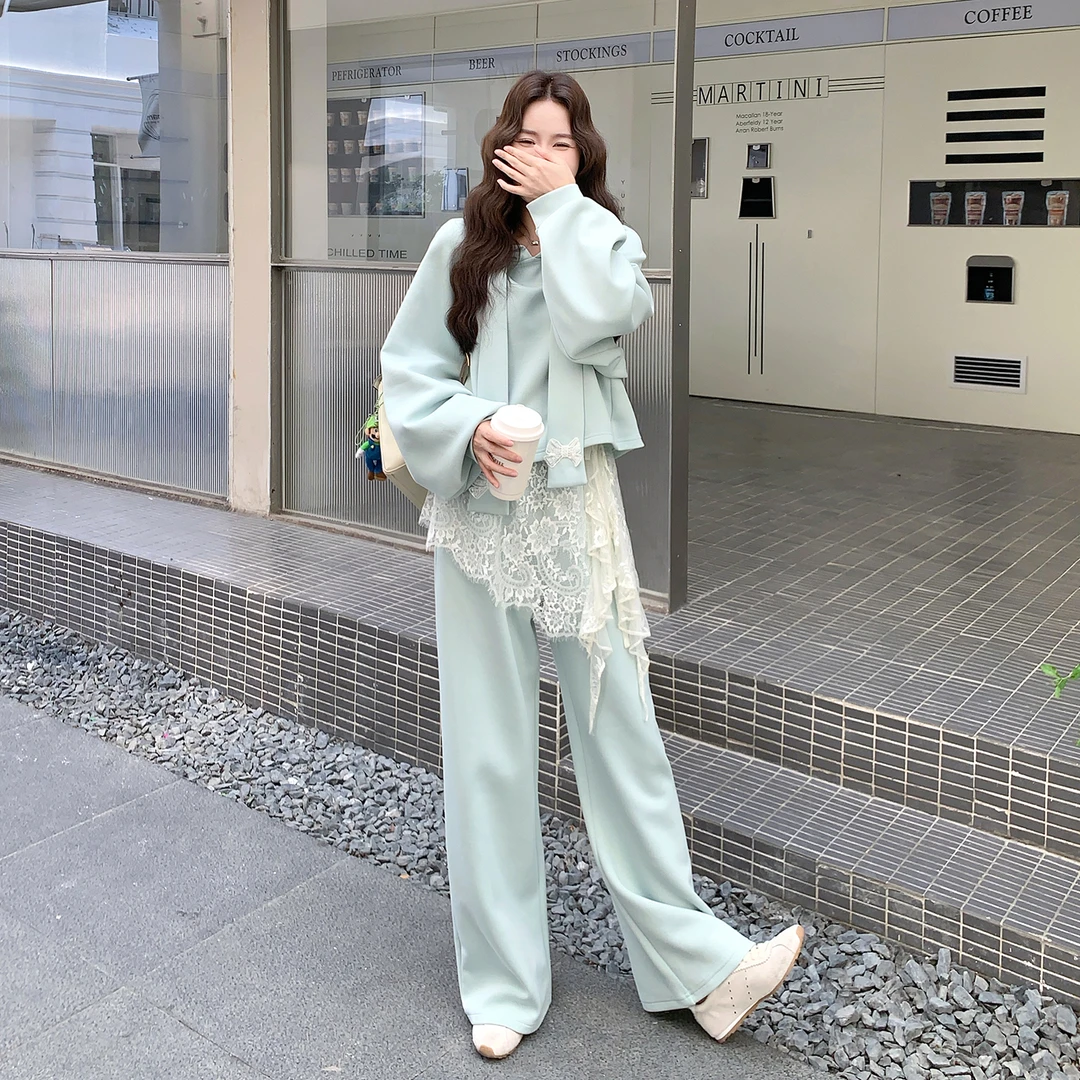 韩风chic一整套2025超火早秋流行连帽卫衣阔腿裤蕾丝屁帘三件套