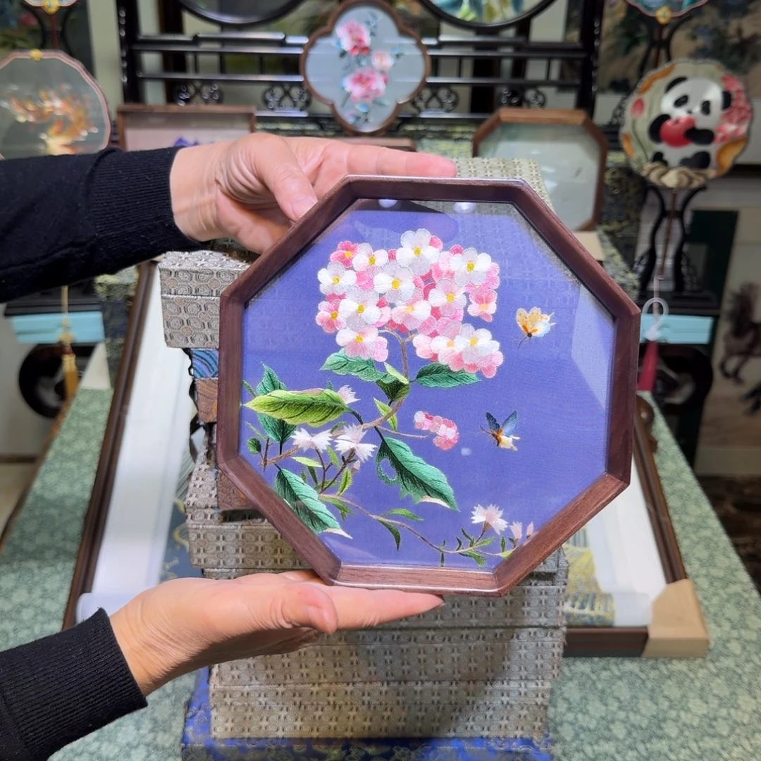 刺绣手工苏绣工艺制作技艺精湛