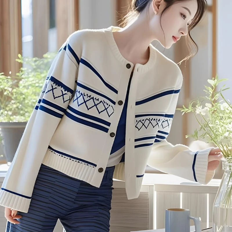 韩系通勤圆领印花单排扣针织开衫女设计感慵懒风显瘦百搭外套上衣