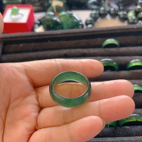 用***6蛇纹石玉未镶嵌泰山玉