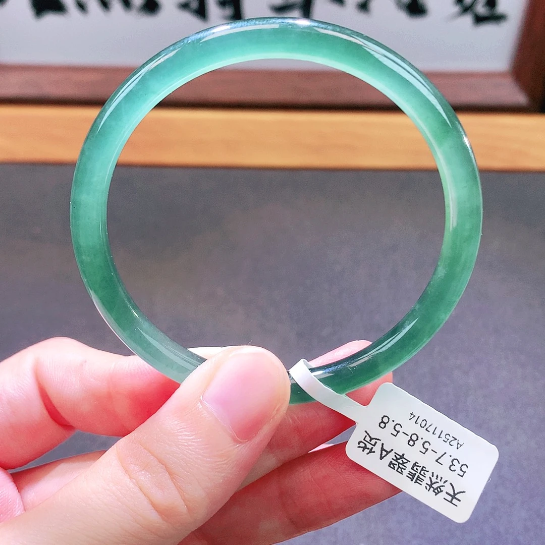 翡翠未镶嵌手镯天然翡翠