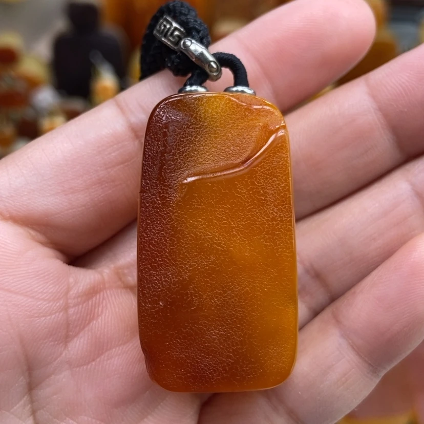 【闪购商品】琥珀颈饰未镶嵌