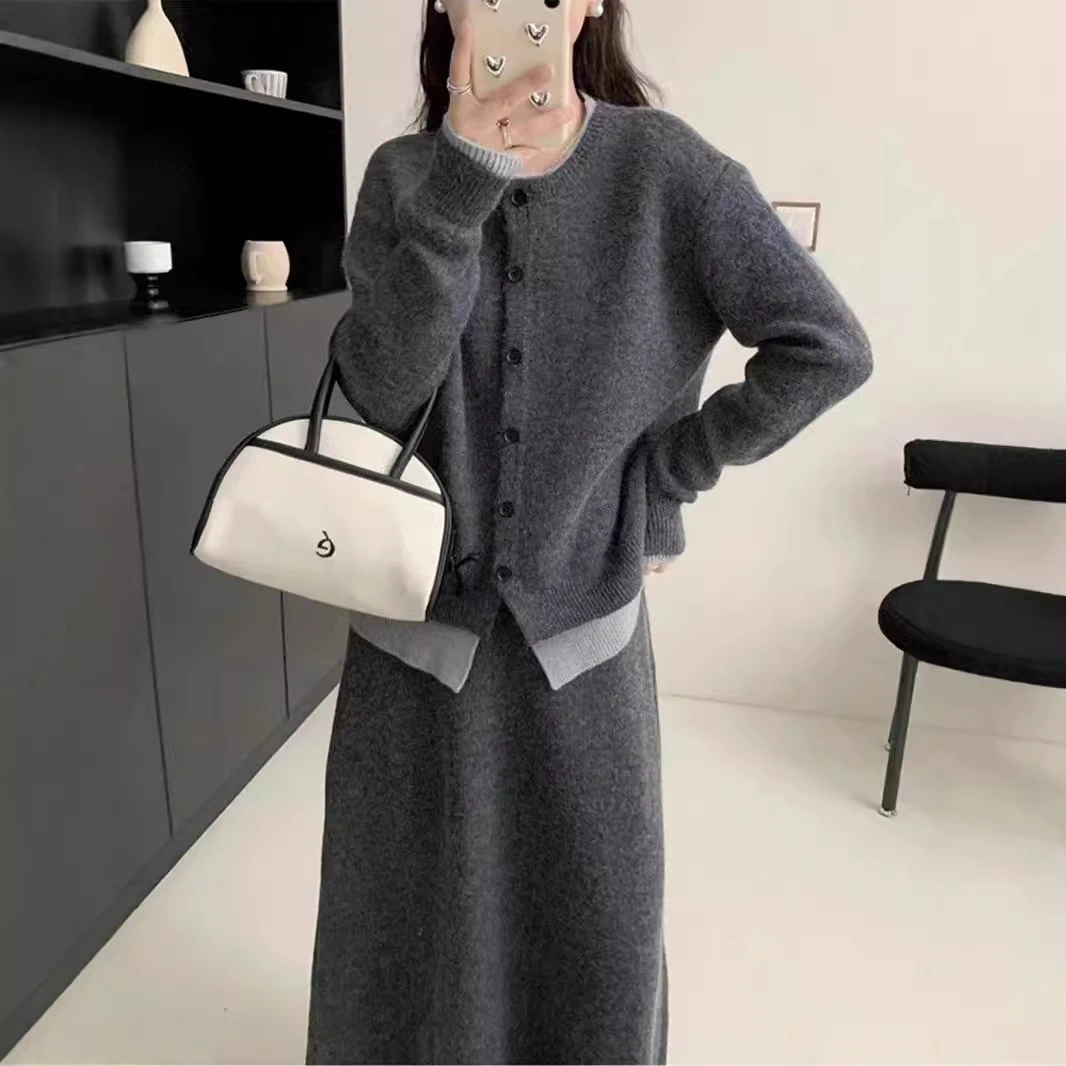 韩系假两件针织开衫两件套女秋冬新款时尚休闲宽松毛衣半身裙套装