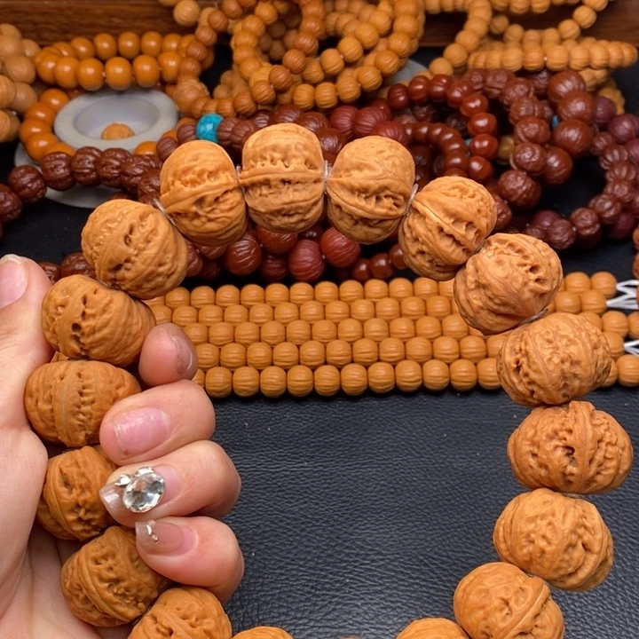 猴头核桃吊坠听****念京八棱