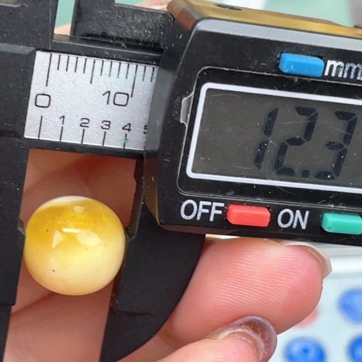 琥珀裸石未镶嵌微瑕618