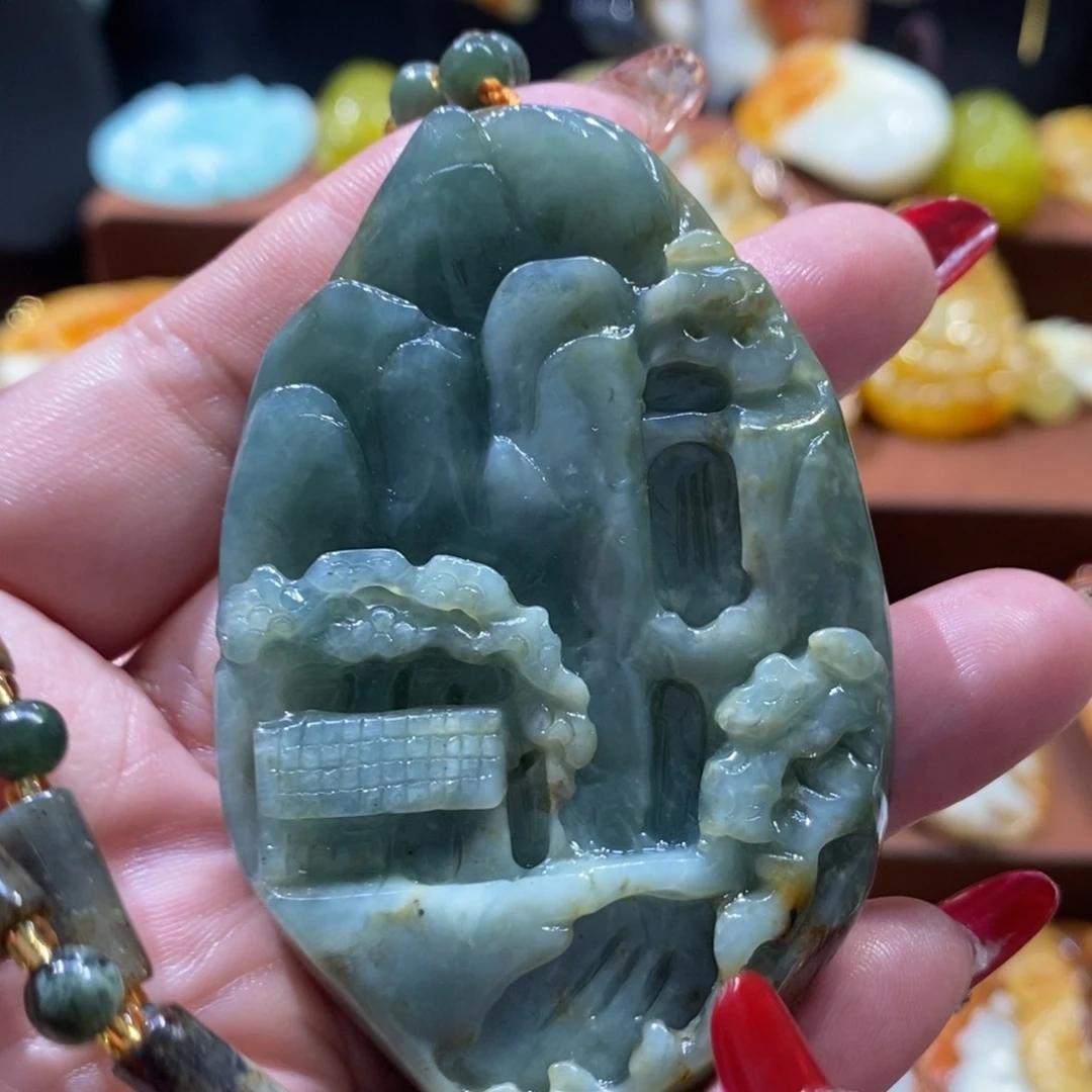 蛇纹石玉颈饰未镶嵌