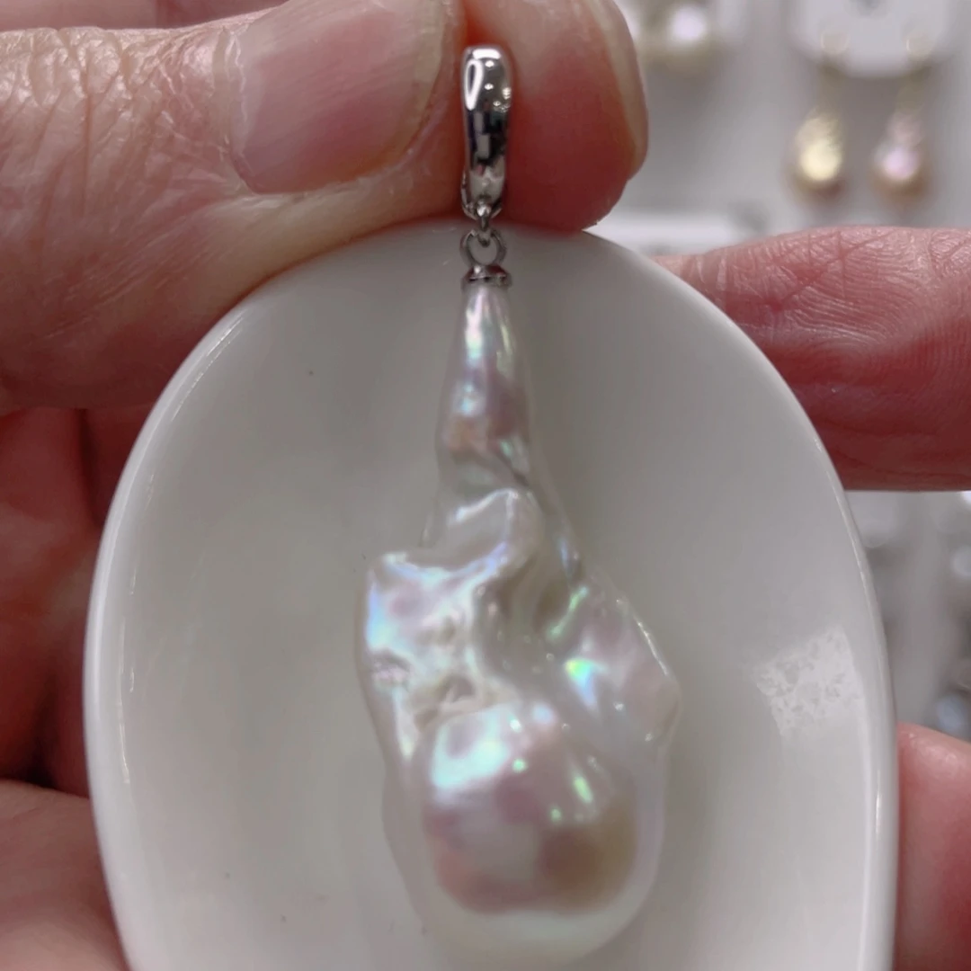 颈饰未镶嵌淡水珍珠